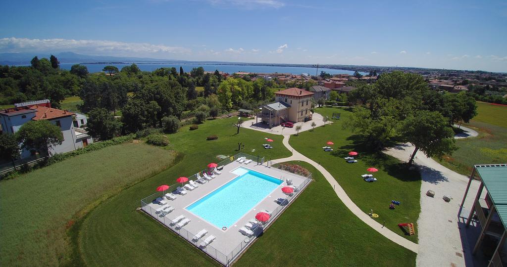 Villaggio Esmera Desenzano del Garda Ngoại thất bức ảnh