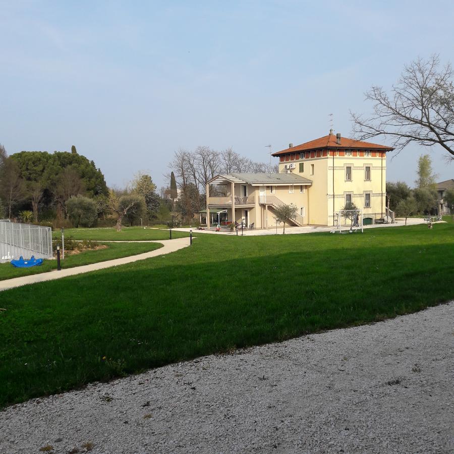 Villaggio Esmera Desenzano del Garda Ngoại thất bức ảnh