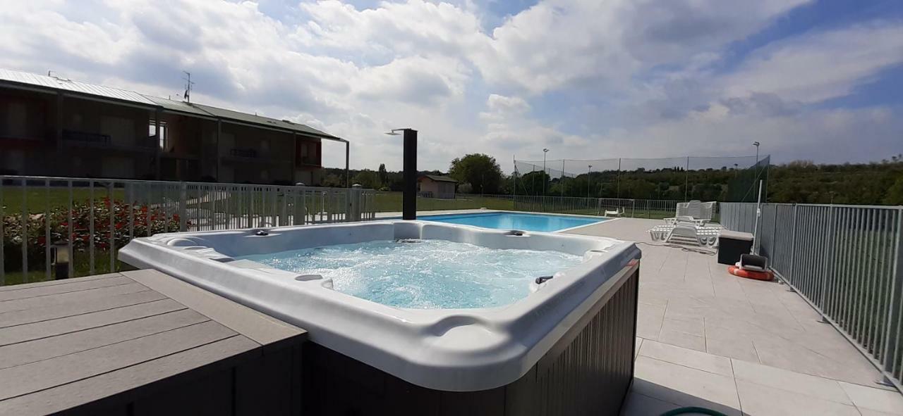 Villaggio Esmera Desenzano del Garda Ngoại thất bức ảnh